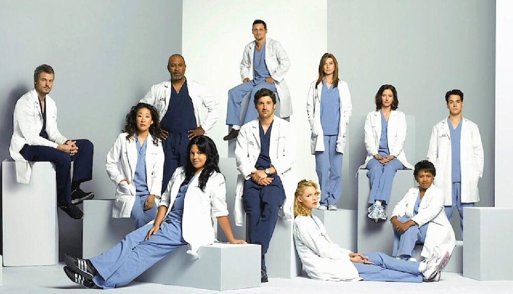 Actor de Grey's Anatomy revela lucha contra enfermedad crónica: tratamientos como única opción.