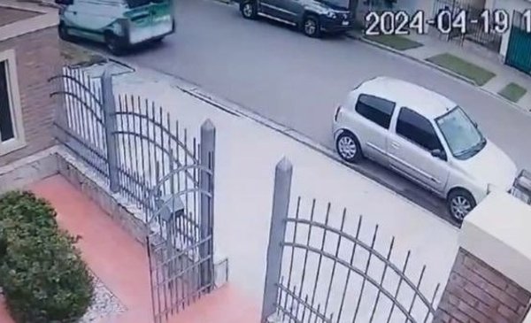 Ambulancieros a juicio por la tragedia de hombre que cayó de la camilla.