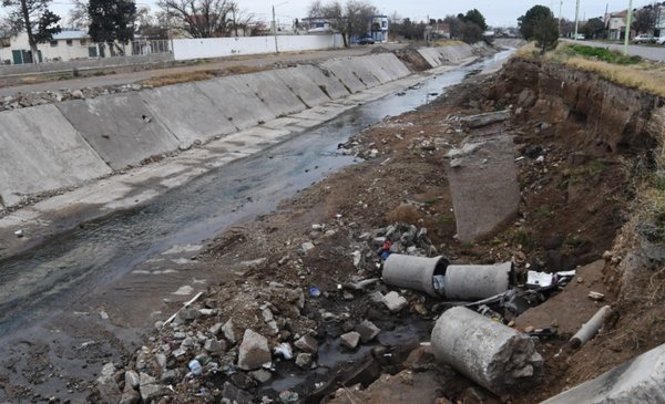 Comienza construcción de tres puentes sobre canal Maldonado en Bahía Blanca con inversión de 6.000 millones de pesos
