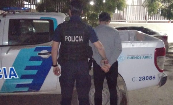 Detenido por agredir a su madre con un palo de amasar en Bahía Blanca.