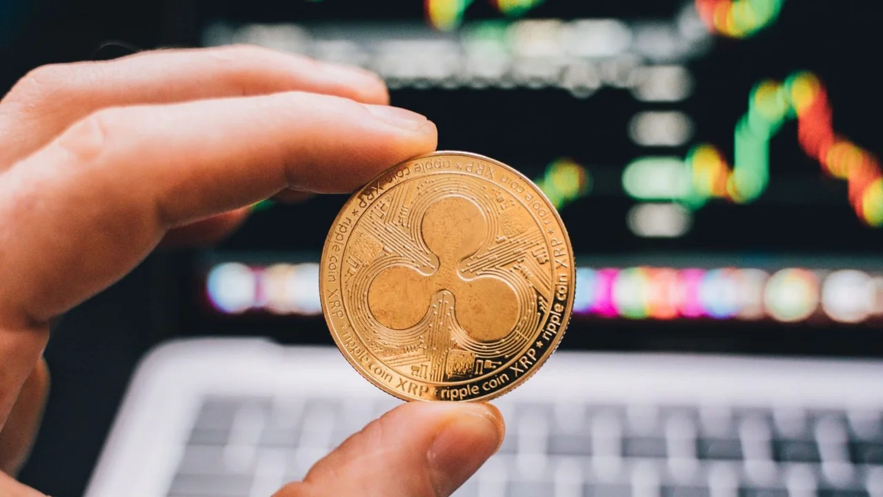 ETF de XRP en Estados Unidos genera gran expectativa tras su aprobaci贸n.