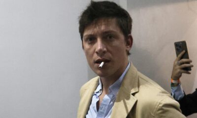 Furiosos trolls de Santiago Caputo: escándalo por coimas desata polémica con Karina Milei.