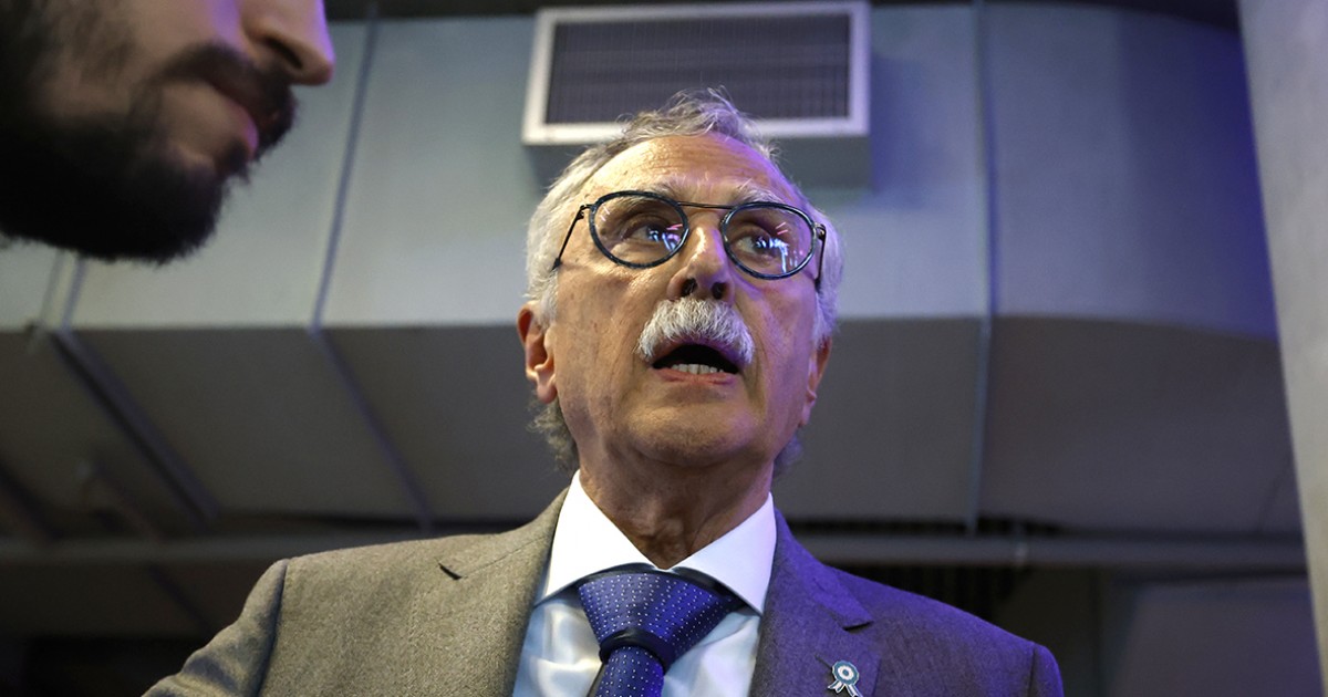 Gobierno presiona al juez Kreplak con recusación y rol de su hermano ministro. Pauta similar a la estrategia de De Vido en caso fentanilo.