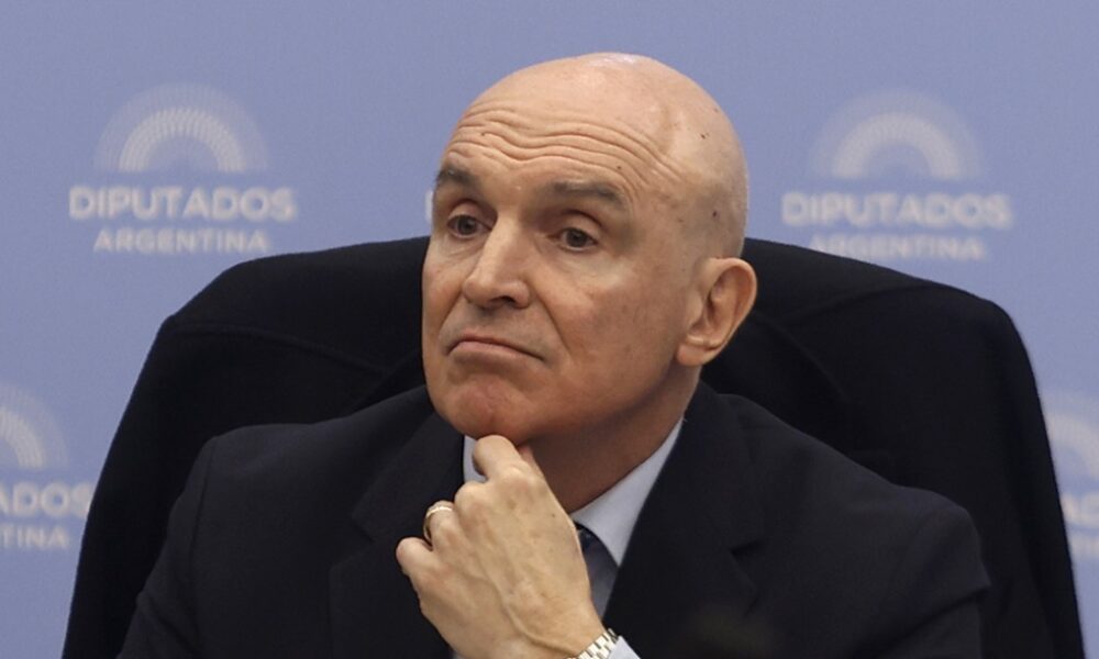 Impacto electoral de las coimas y la economía en las elecciones: ¿Cómo afectará a Javier Milei?