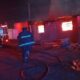 Incendio arrasa con vivienda en Bahía Blanca: pareja y dos menores ilesos.