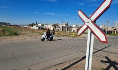 Investigan trágico atropello de joven futbolista por un tren en Bahía Blanca