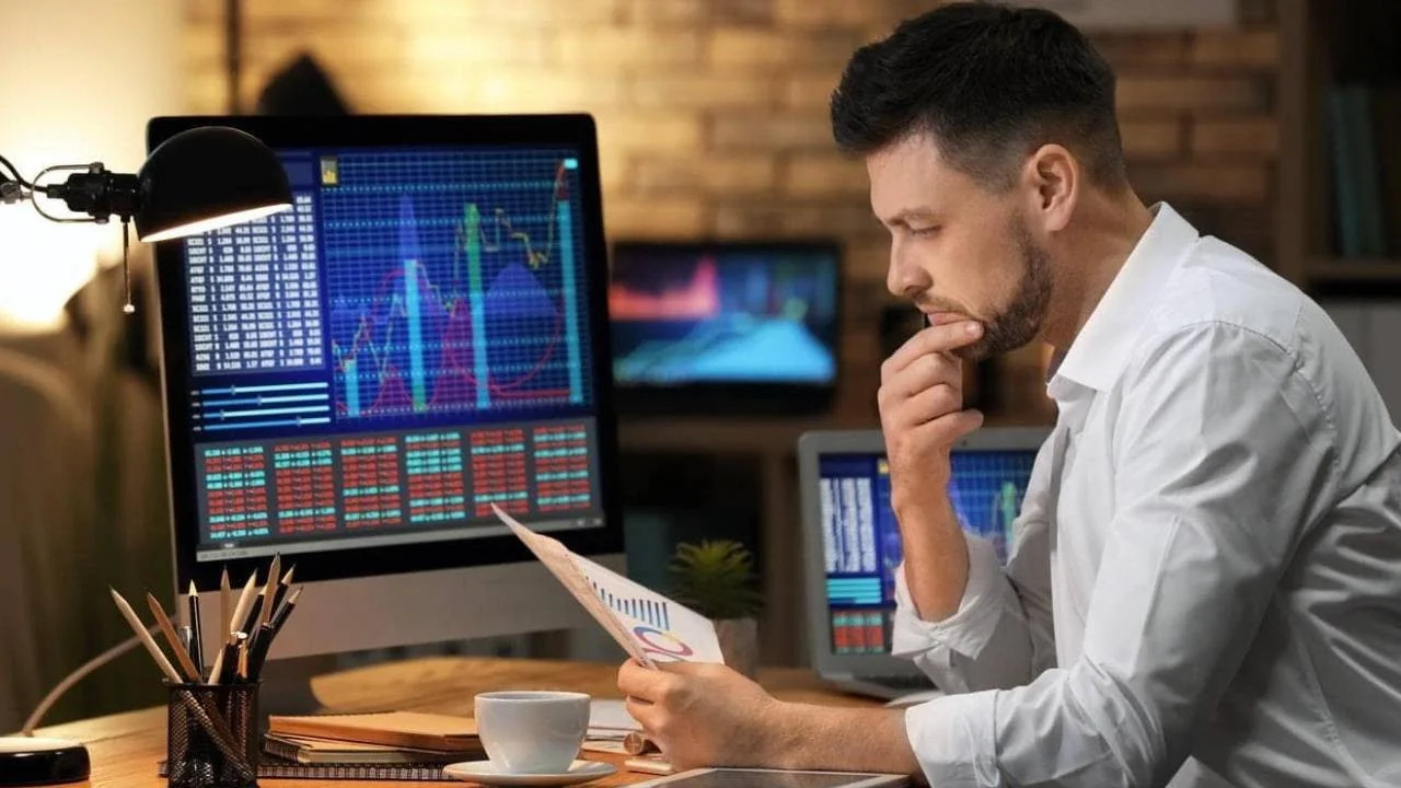 Las mejores inversiones 2025: cartera para ganar en d贸lares todos los meses.