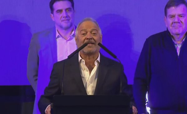 Liberman revela su motivación para incursionar en la política y apunta contra el kirchnerismo en Bahía Blanca.