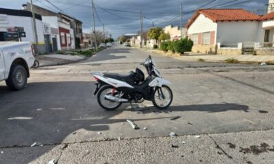 Mujer hospitalizada tras impactante choque entre moto y camioneta en Catamarca y Entre Ríos.