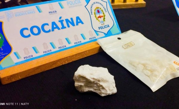 Padre e hijo arrestados por venta de drogas en Villa Moresino.