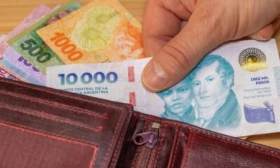 Paritarias en crisis: salarios por debajo de la inflación presionados por el cepo salarial gubernamental.