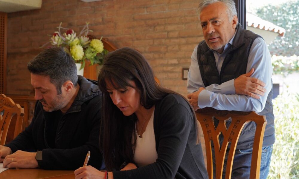 Petri y Cornejo acuerdan candidatura y apuntan a gobernación en 2027.